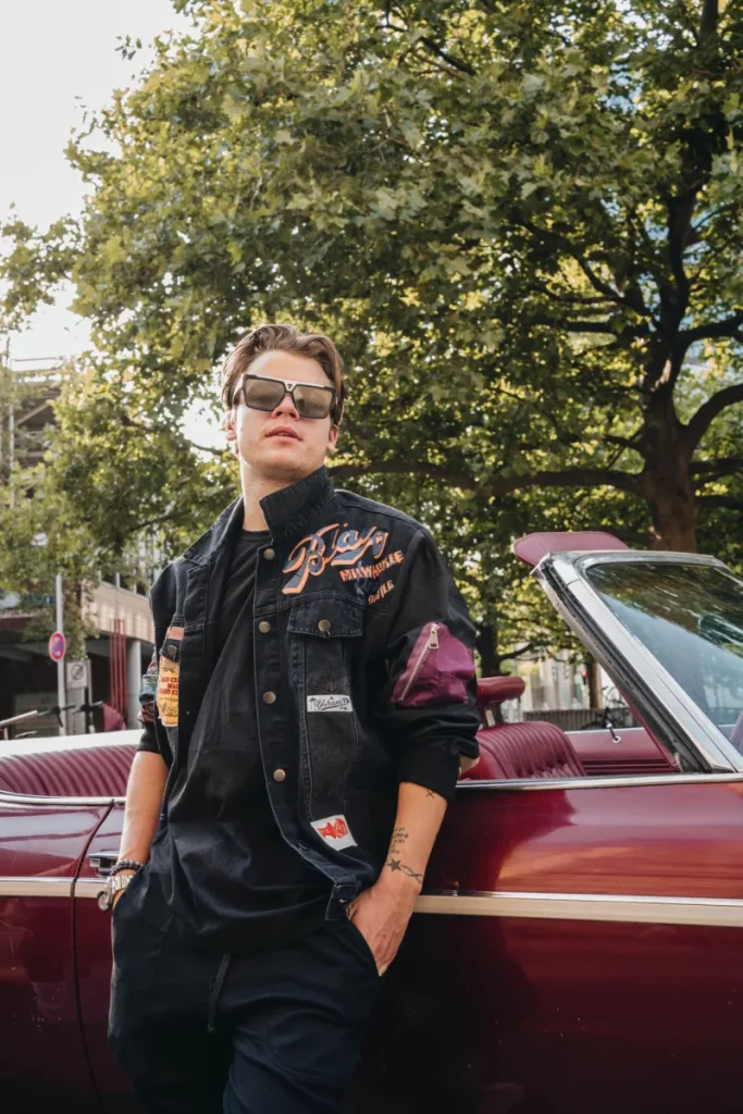 Whenever you Fall down Portfolio Detail 5