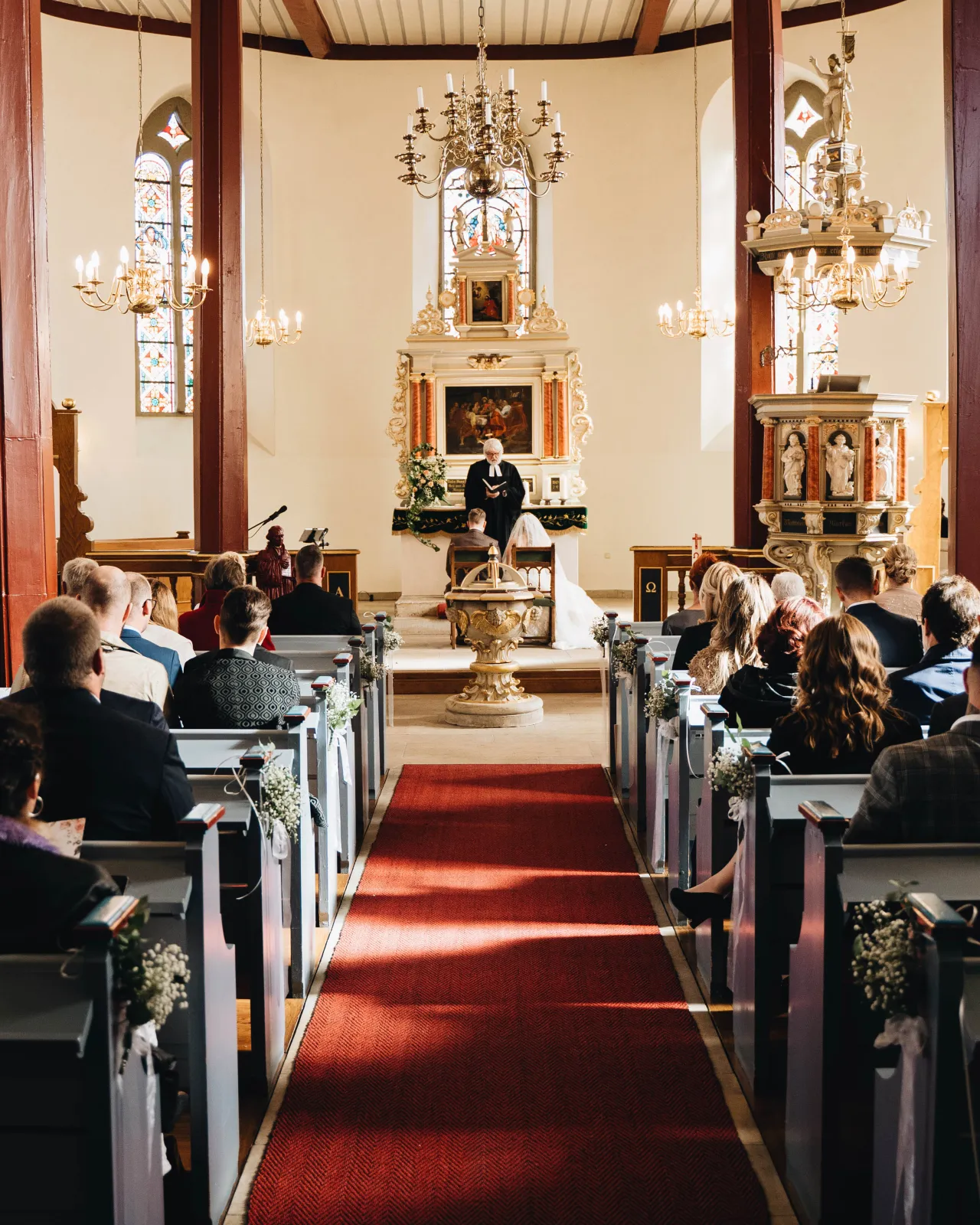 Cinematic Wedding Photography - Zeremonie in der Kirche